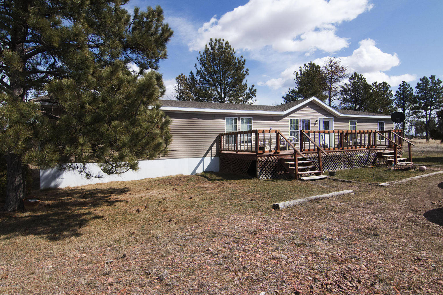 Upton WY, a Retreat in the Trees Gillette, WY Real Estate The